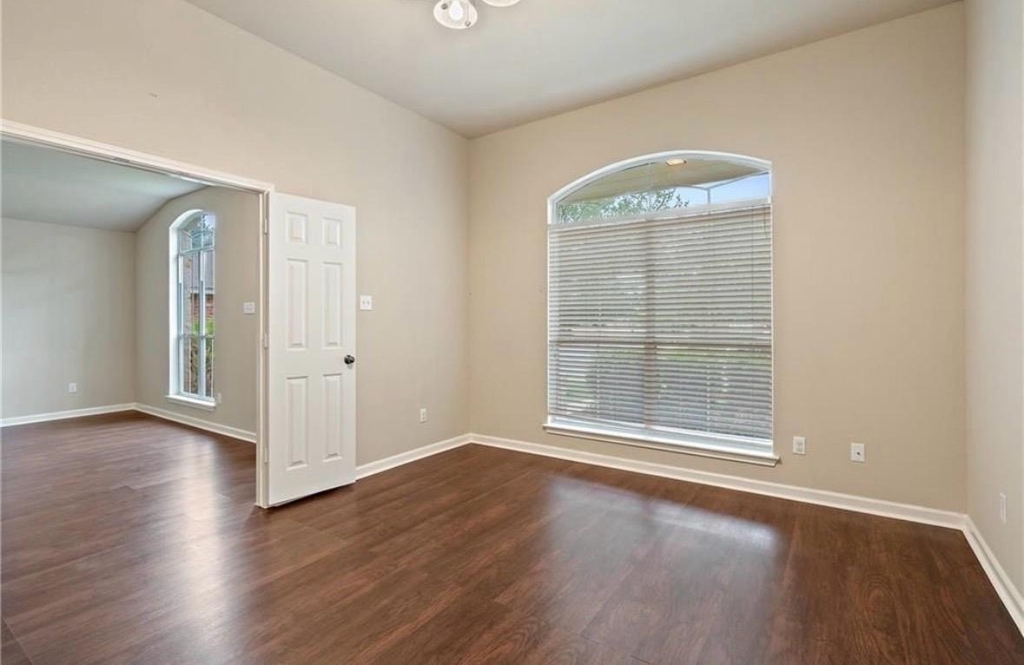2605 Butler Way - Photo 19