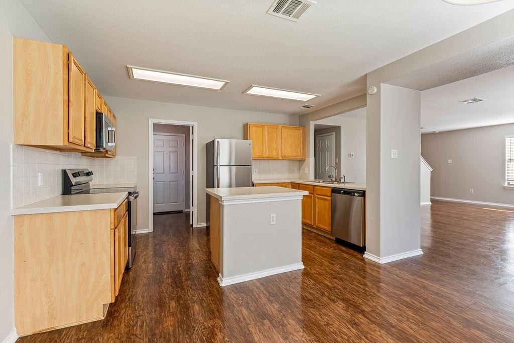 1209 Apollo Cir - Photo 8