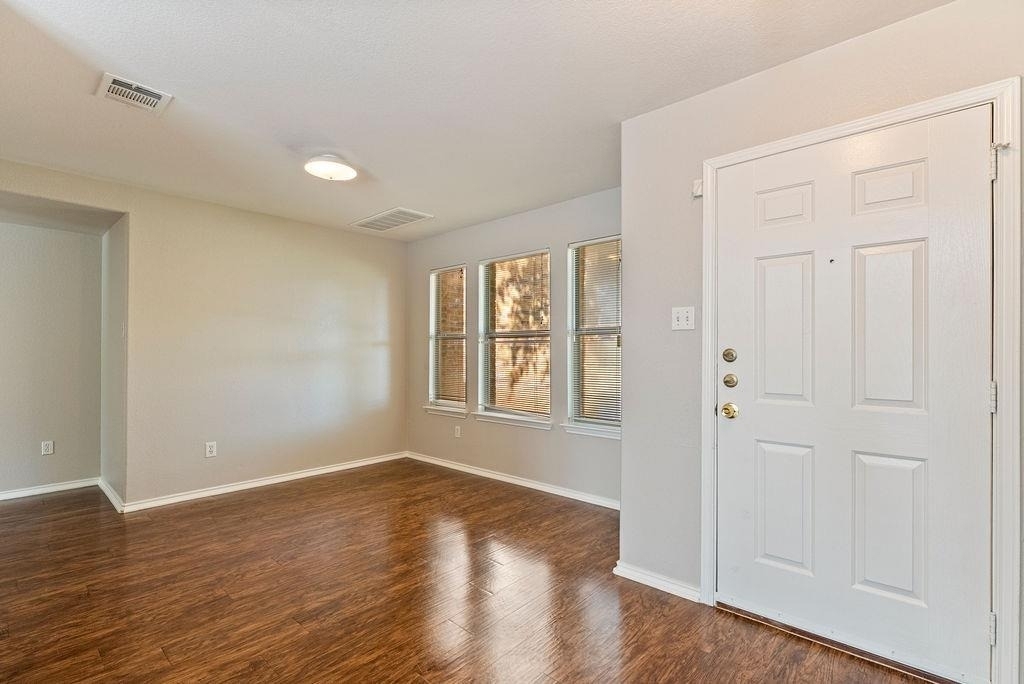 1209 Apollo Cir - Photo 3