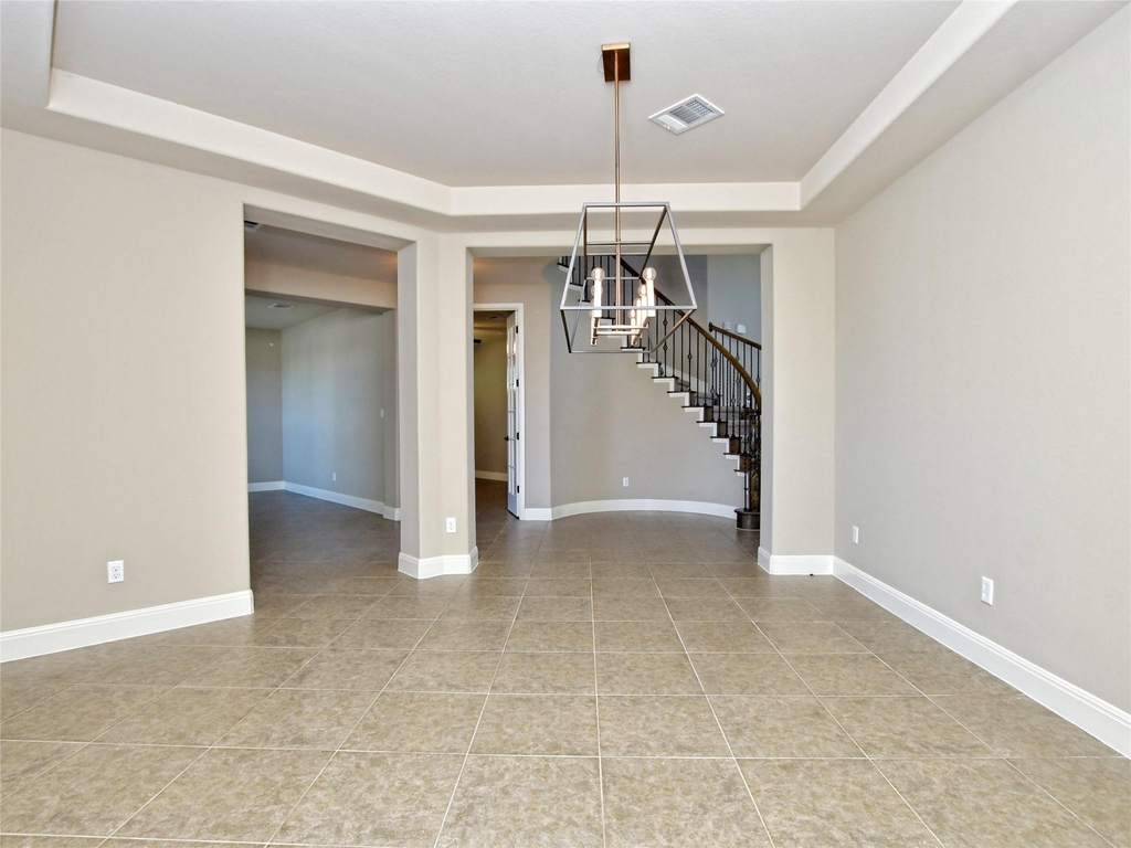 15205 Joseph Dr - Photo 5