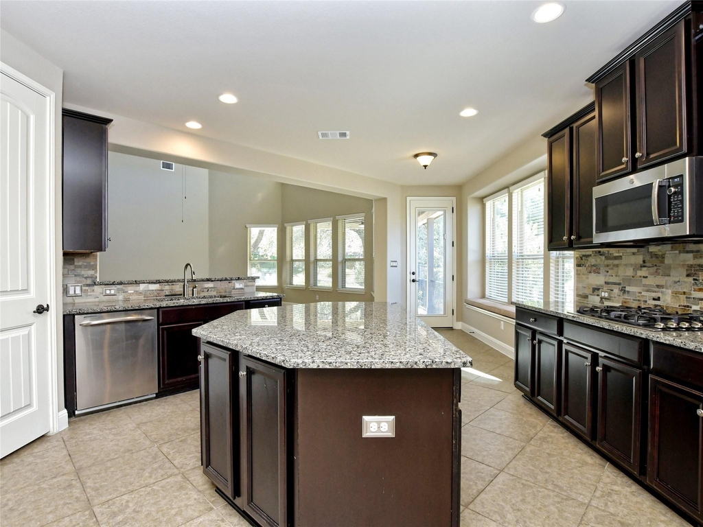 15205 Joseph Dr - Photo 11