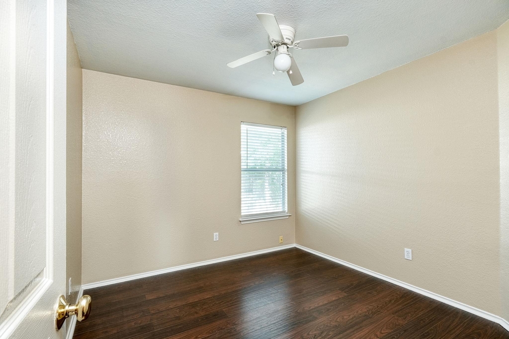 124 Hunter Rex Way - Photo 8