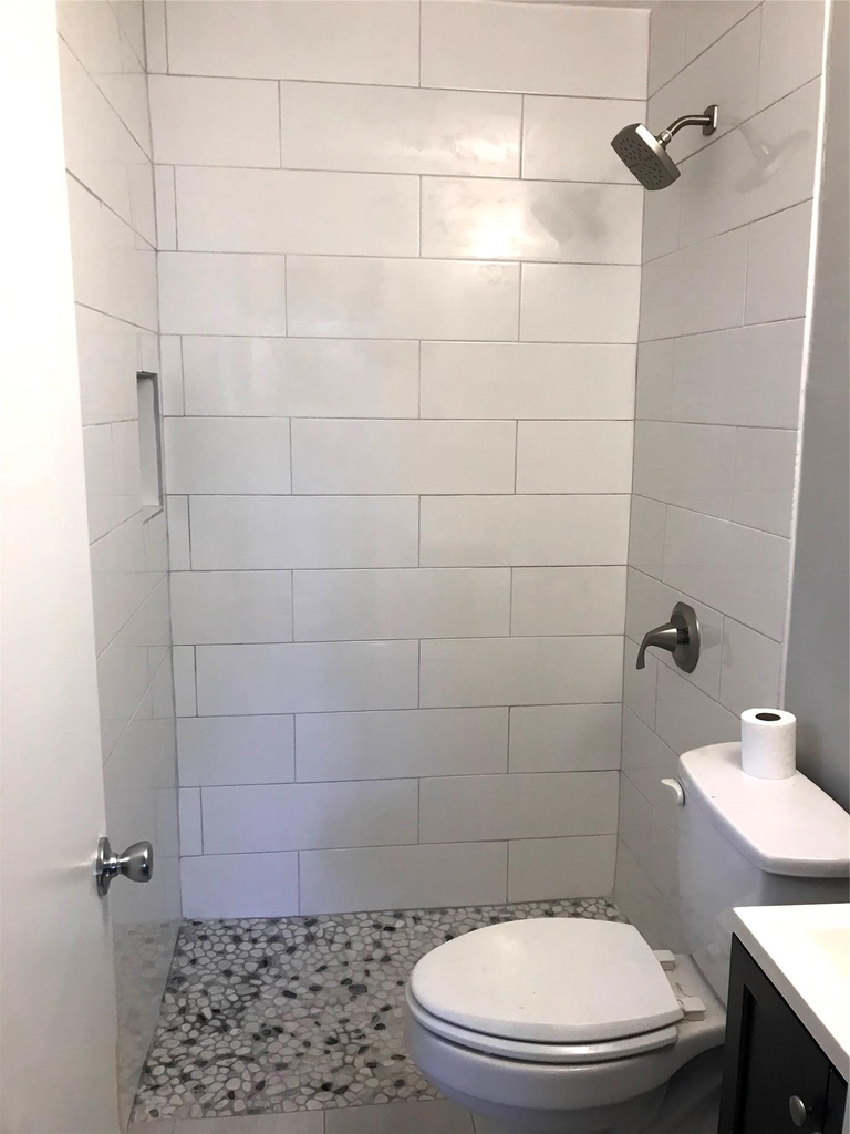215 Flamingo Cir - Photo 6