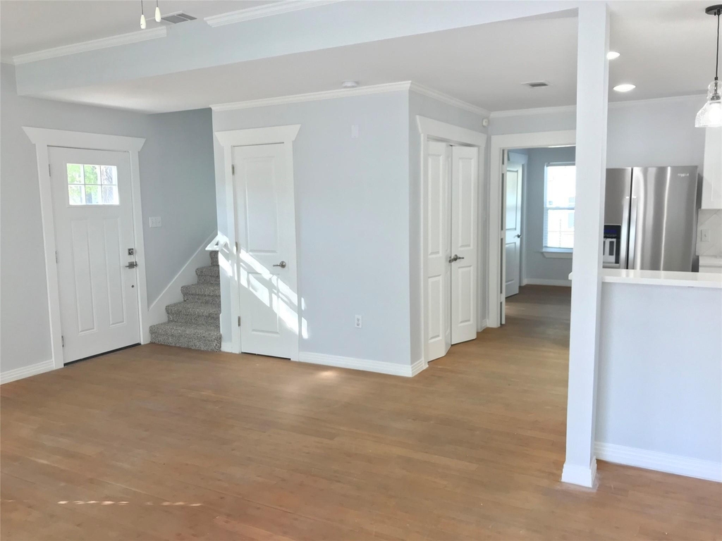 2924 E 13th St - Photo 1
