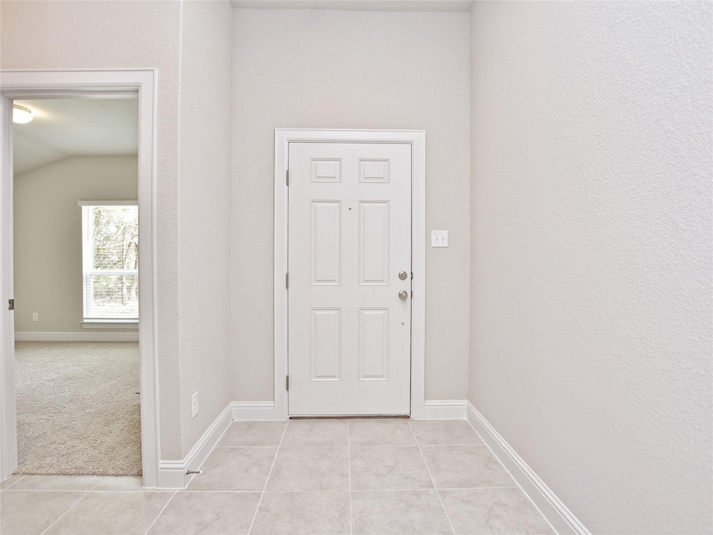 8116 Bronco Ln - Photo 2