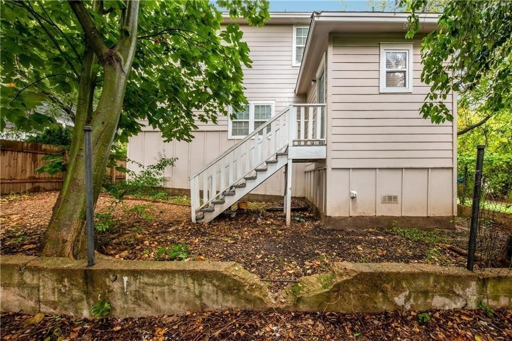 2809 E 22nd St - Photo 20