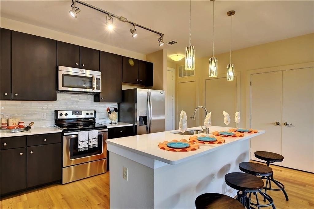 1900 Barton Springs Rd - Photo 3