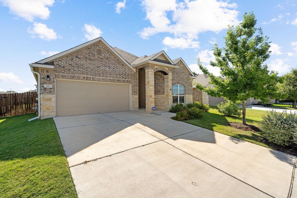 2412 Star Hill Ranch St - Photo 2