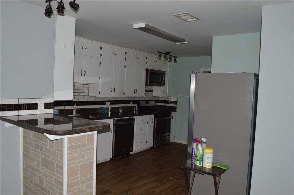 137 Colorado Cir - Photo 3