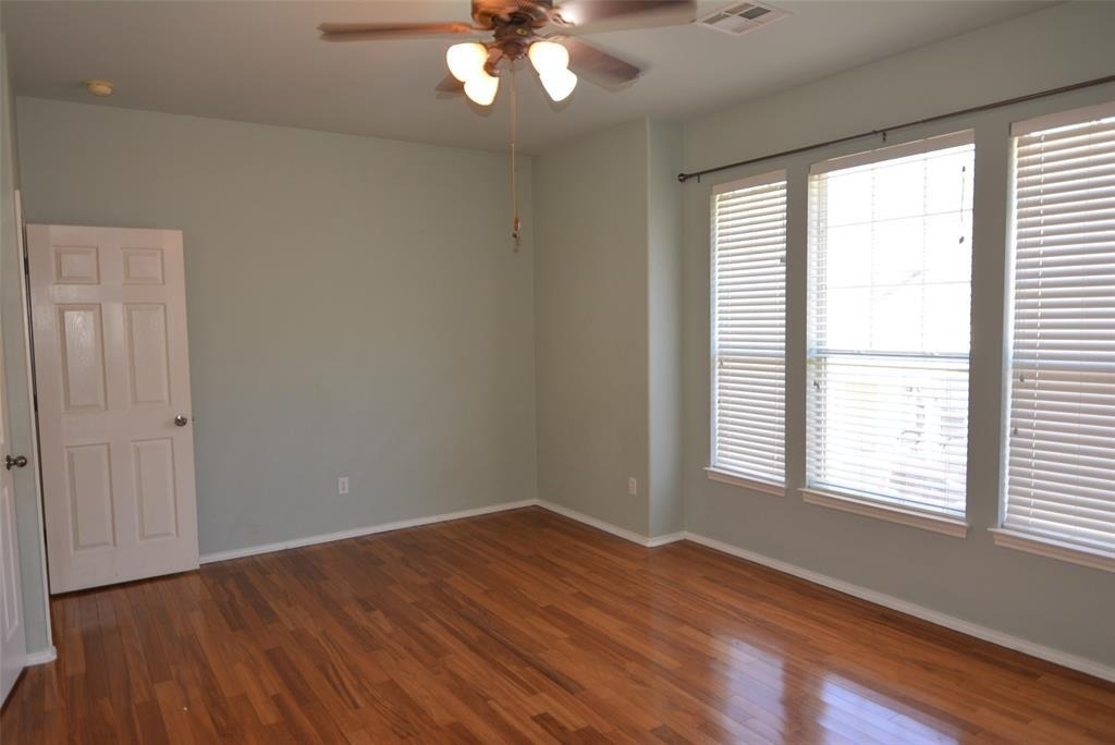 20975 Waterside Dr - Photo 12