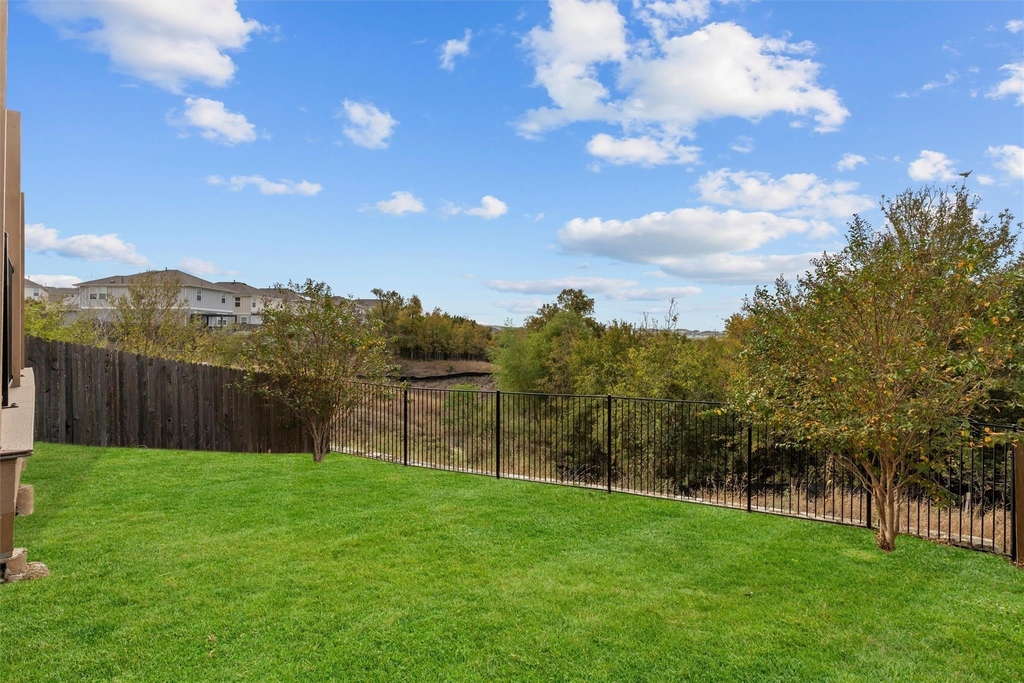 6201 Pine Leaf Trl - Photo 28