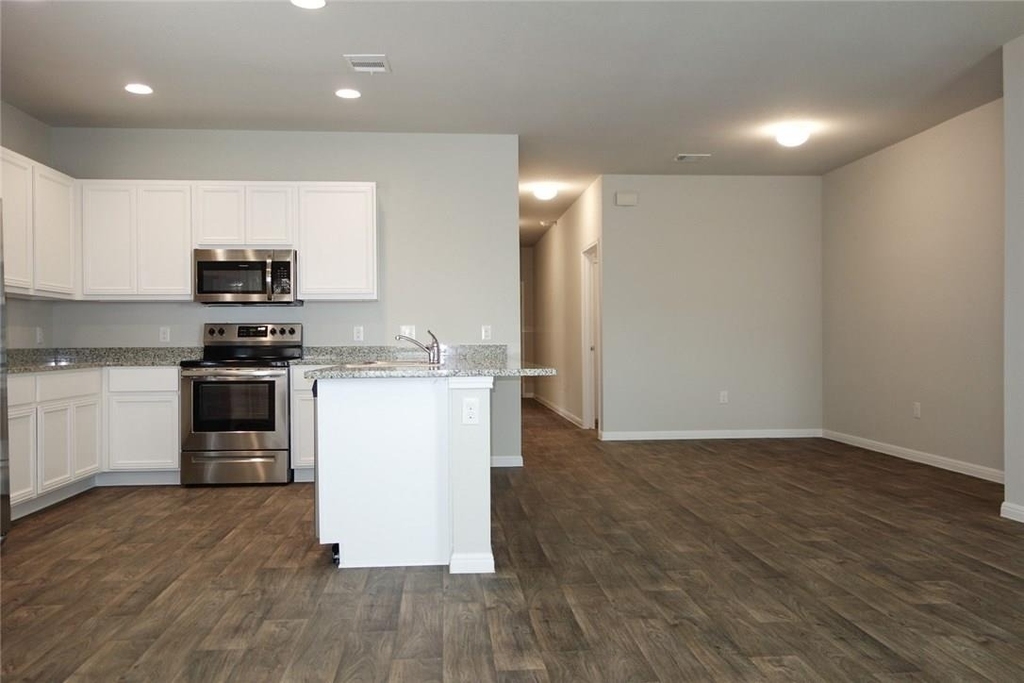 632 Independence Ave - Photo 7