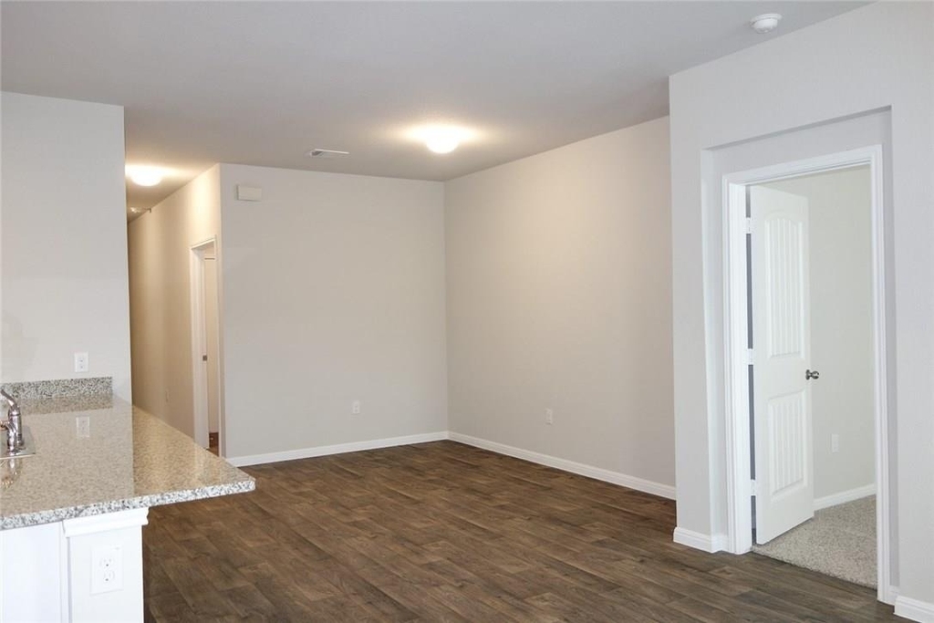 632 Independence Ave - Photo 6