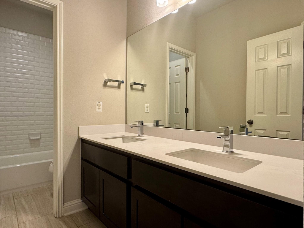 12524 Ondara Dr - Photo 33