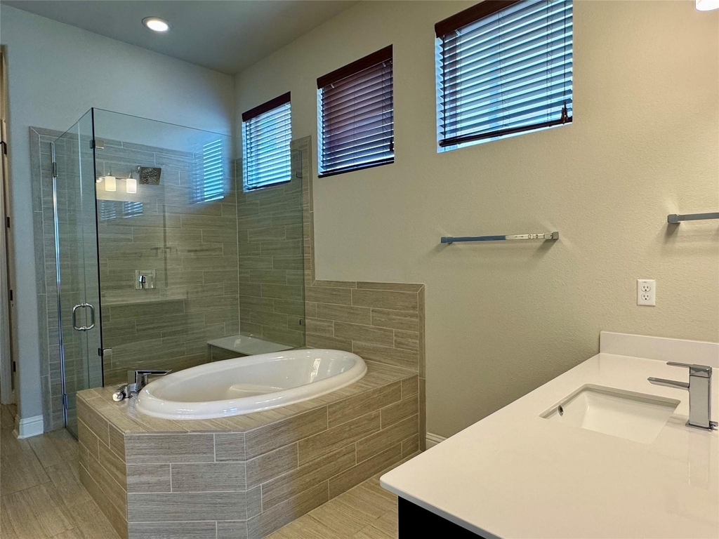 12524 Ondara Dr - Photo 19
