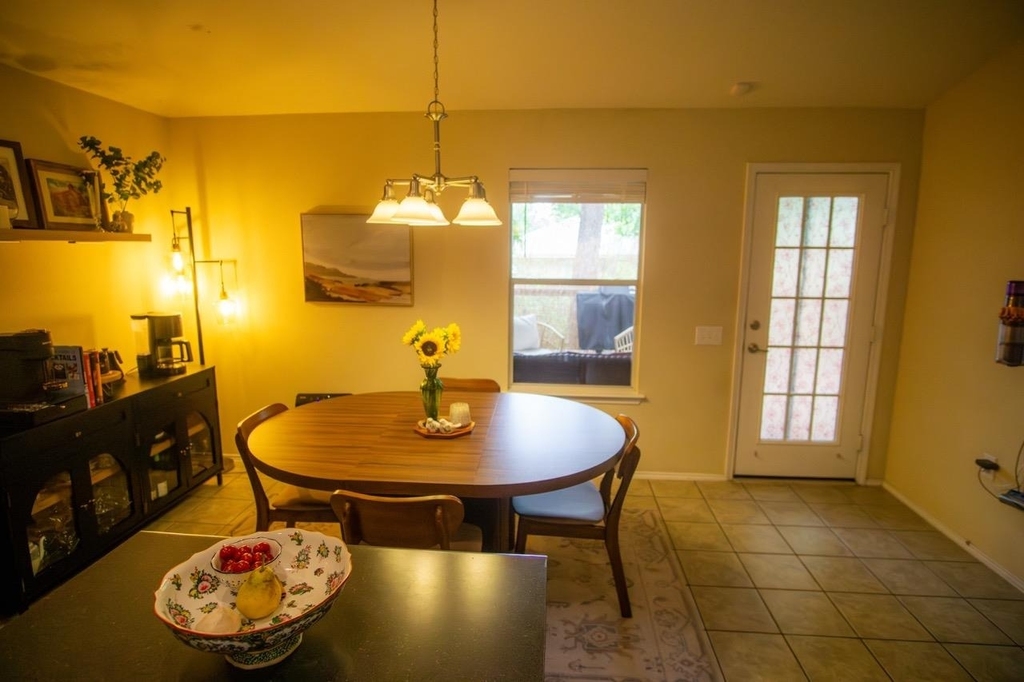 5209 English Glade Dr - Photo 5