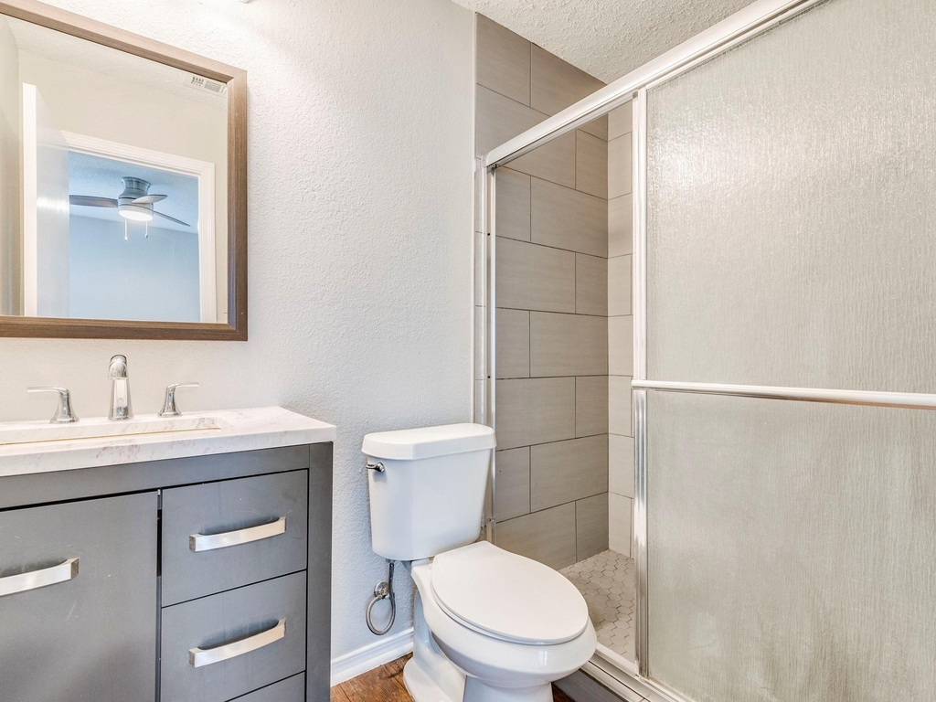 1110 Hyridge St - Photo 9