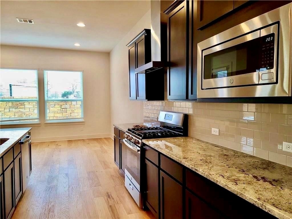 1265 Summerbrooke Cir - Photo 12