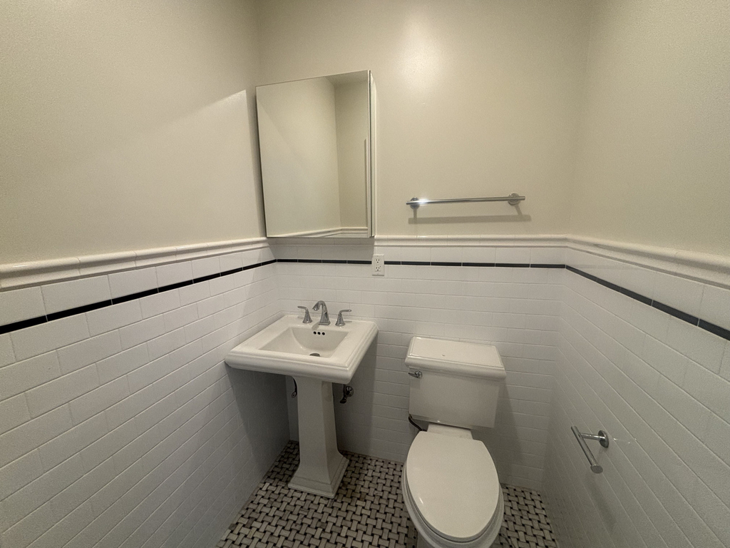 11th street and 2nd avenue - Photo 5