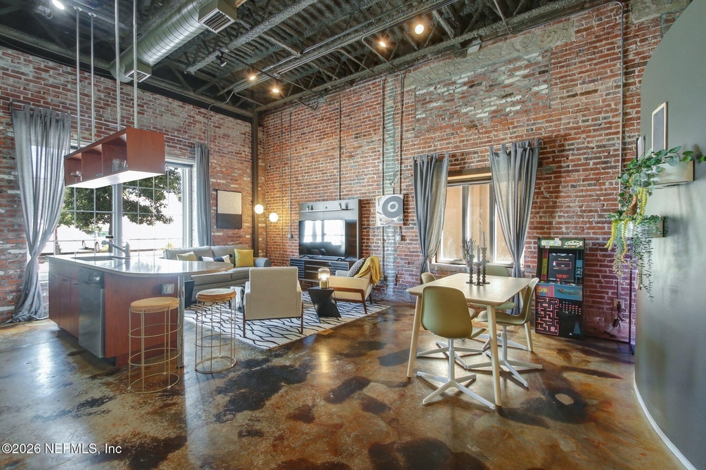 1050 Hendricks Avenue - Photo 7