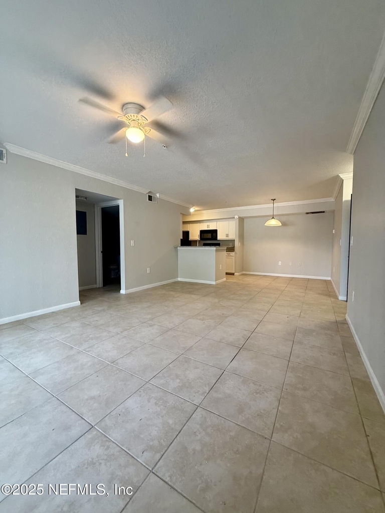 800 Boardwalk Drive - Photo 4