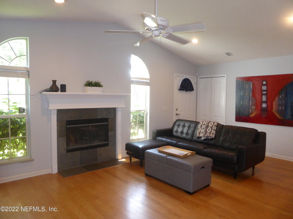 625 S 11th Avenue S - Photo 10