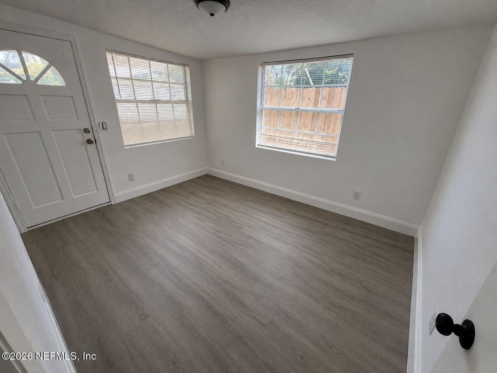 822 E 60th Street - Photo 1