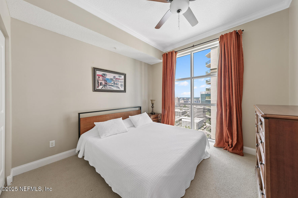 1431 Riverplace Boulevard - Photo 14