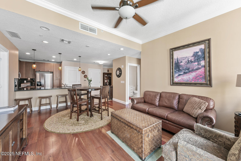 1431 Riverplace Boulevard - Photo 0