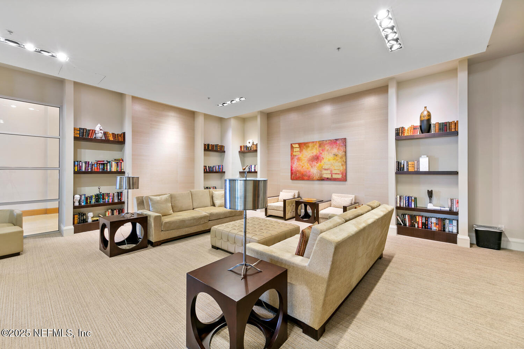 1431 Riverplace Boulevard - Photo 59