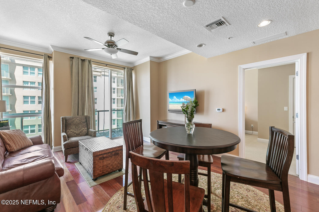 1431 Riverplace Boulevard - Photo 7