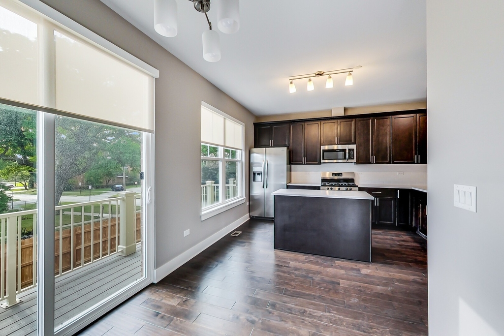 20 Webster Avenue - Photo 1