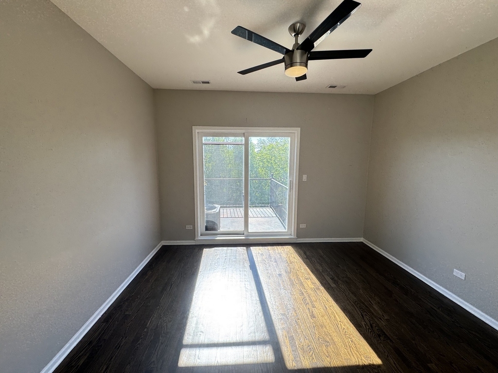 6332 S Ingleside Avenue - Photo 16