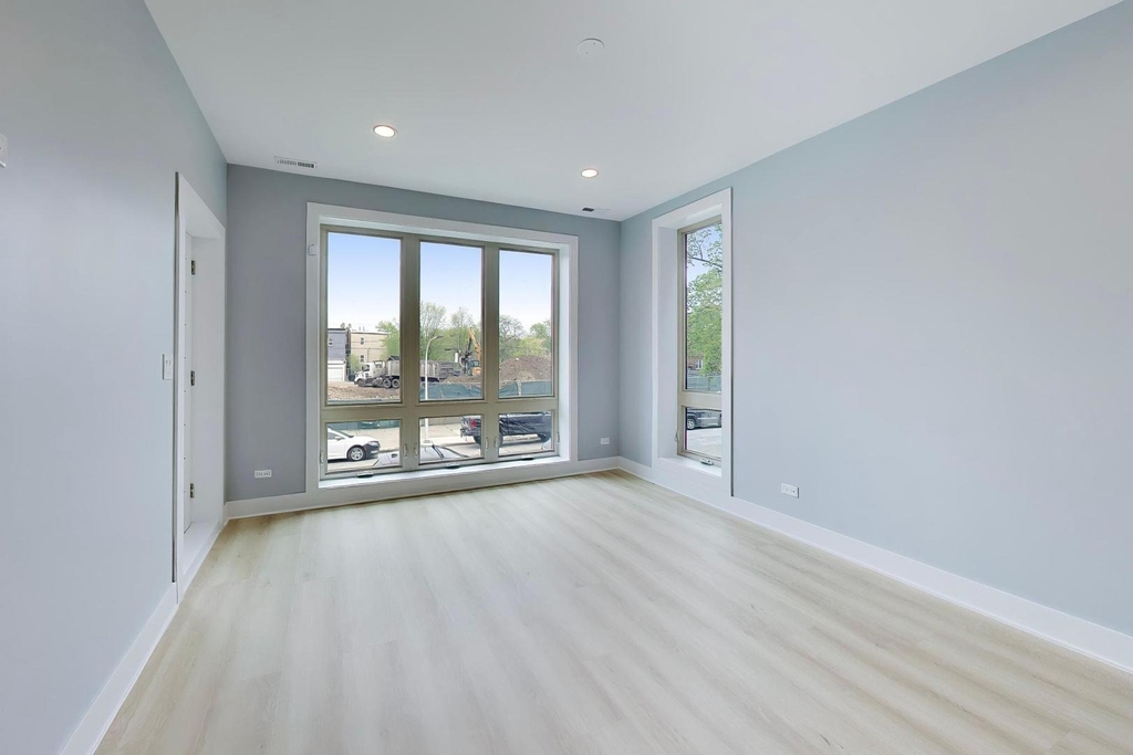 6548 S Maryland Avenue - Photo 14