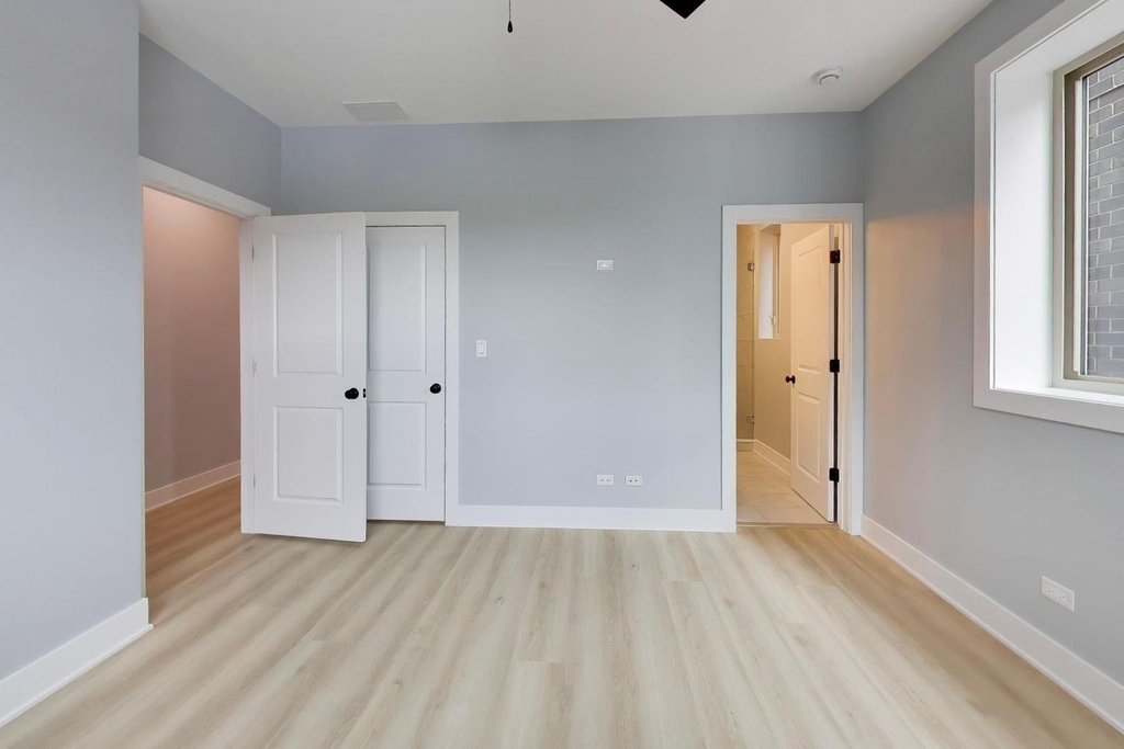 6548 S Maryland Avenue - Photo 12
