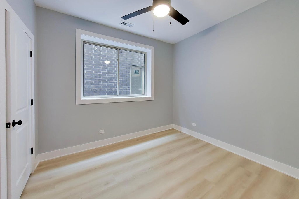 6548 S Maryland Avenue - Photo 18