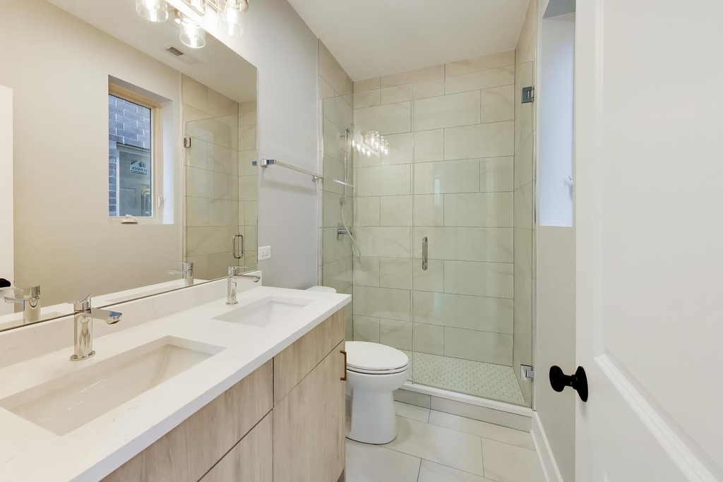 6548 S Maryland Avenue - Photo 13