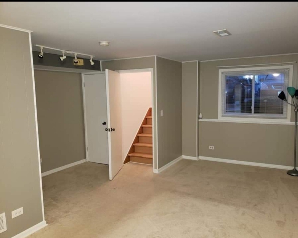 553 W Park Avenue - Photo 5