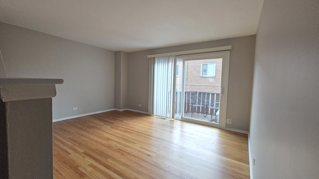 553 W Park Avenue - Photo 8