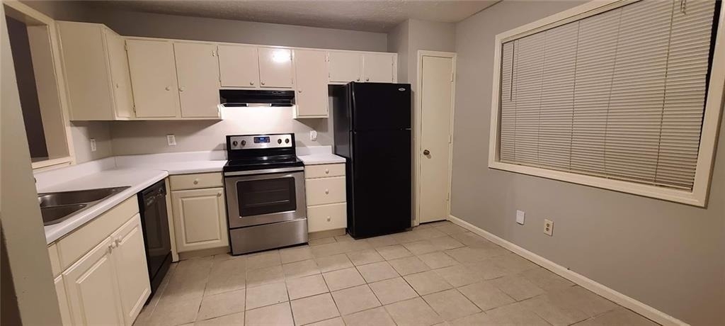 966 Amberly Drive - Photo 8