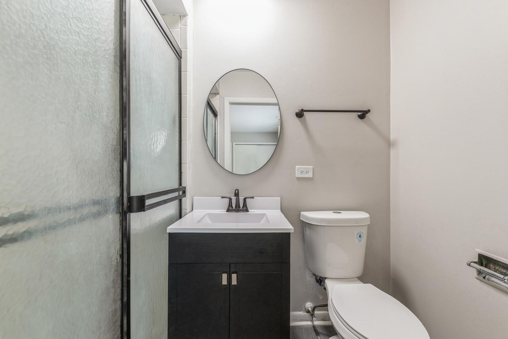 856 E Capri Drive - Photo 8