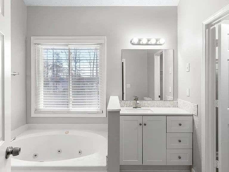 2247 June Court - Photo 6