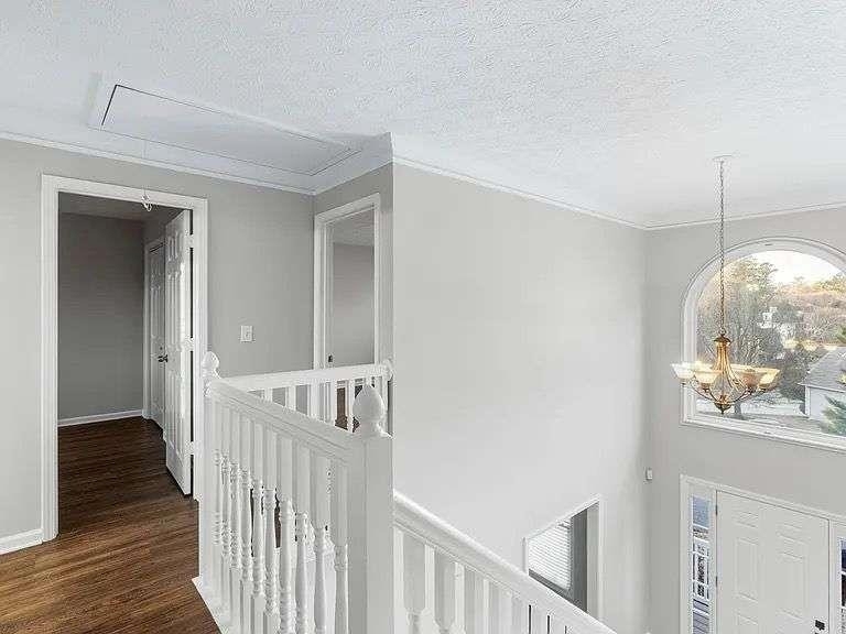 2247 June Court - Photo 5