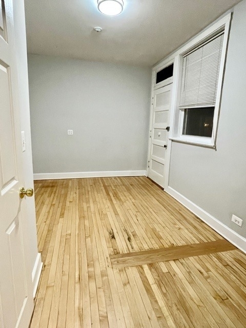 4452 N Winchester Avenue - Photo 8