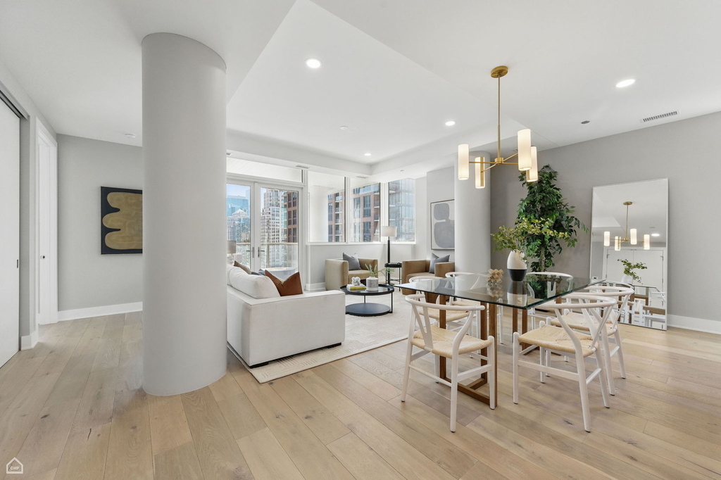 146 W Erie Street - Photo 3