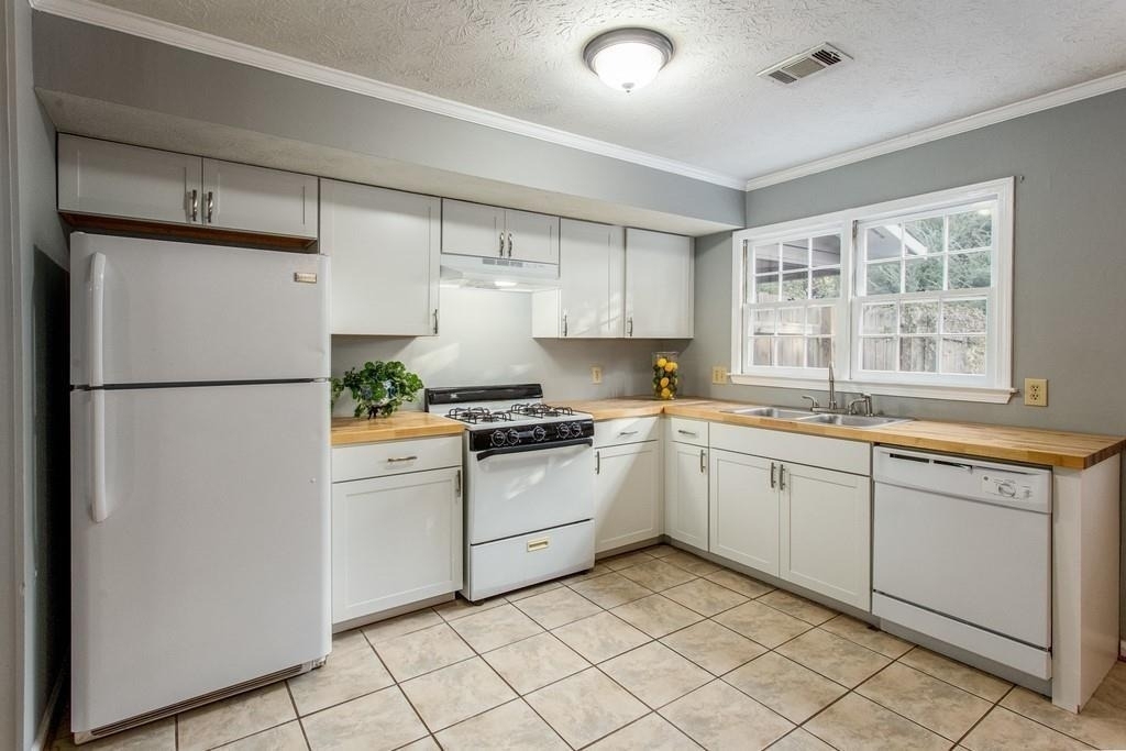 1405 Kennesaw Trace Nw - Photo 5