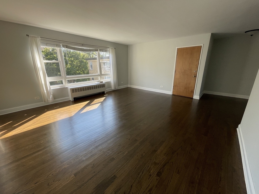 6106 N Damen Avenue - Photo 3