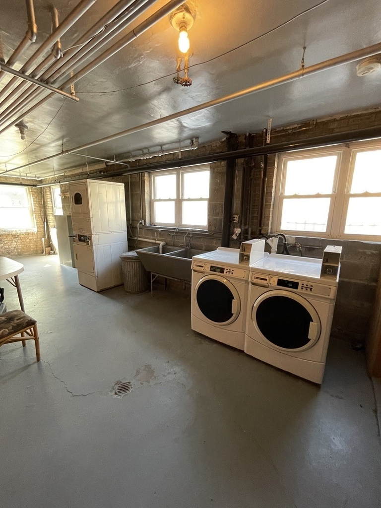6106 N Damen Avenue - Photo 17