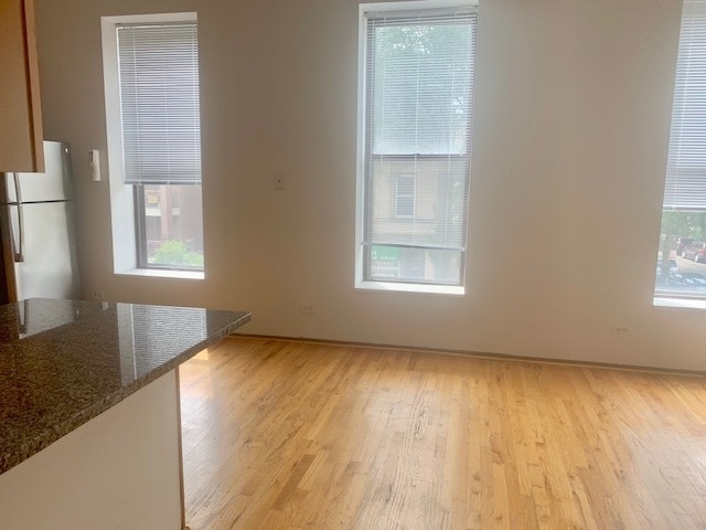 3055 N Sheffield Avenue - Photo 12