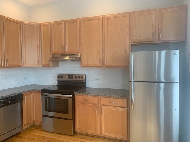 3055 N Sheffield Avenue - Photo 7